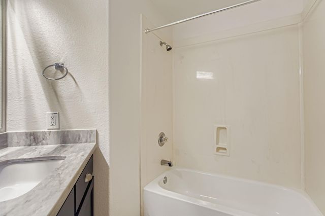 1816 Sherwood Forest Circle, League City, TX 77573