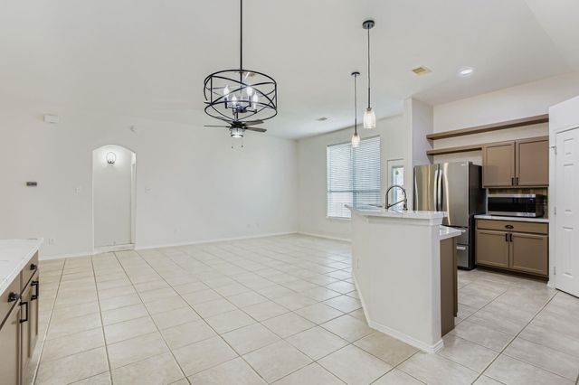 1816 Sherwood Forest Circle, League City, TX 77573