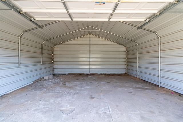 1711 W Cline St, Clarksville, AR 72830