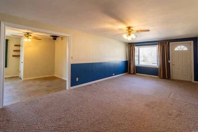 1711 W Cline St, Clarksville, AR 72830