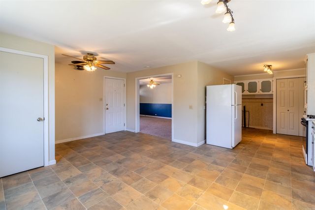 1711 W Cline St, Clarksville, AR 72830