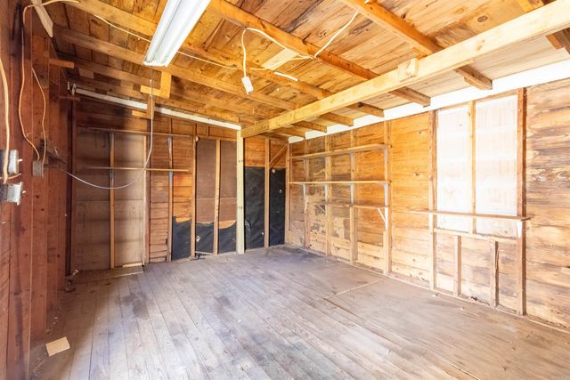 1711 W Cline St, Clarksville, AR 72830