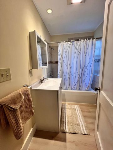 51 Engrem Avenue, Rutland City, VT 05701