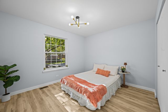 1168 Northbury Lane B1, Wheeling, IL 60090