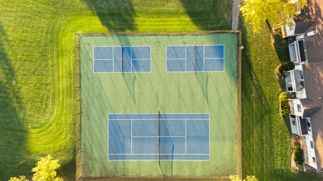 1168 Northbury Lane B1, Wheeling, IL 60090