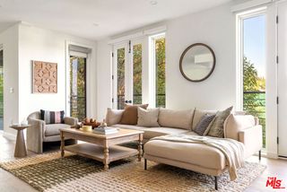 2267 Duane Street 3, Los Angeles, CA 90039