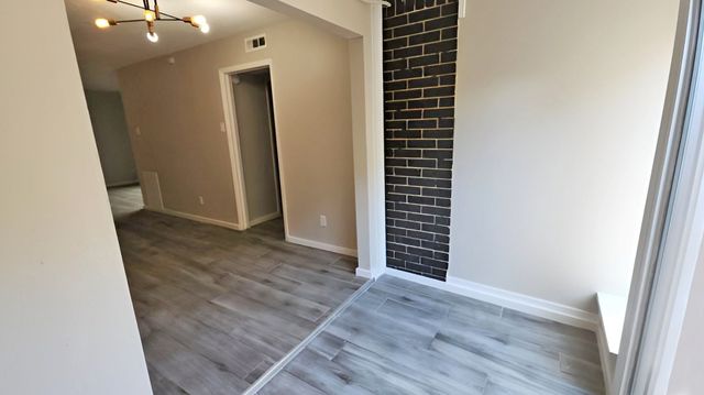 2627 Douglas Avenue 121, Dallas, TX 75219