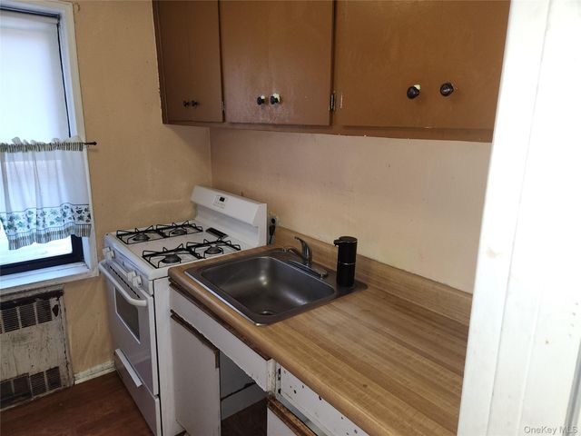 2 Fisher Drive D101, Mount Vernon, NY 10552