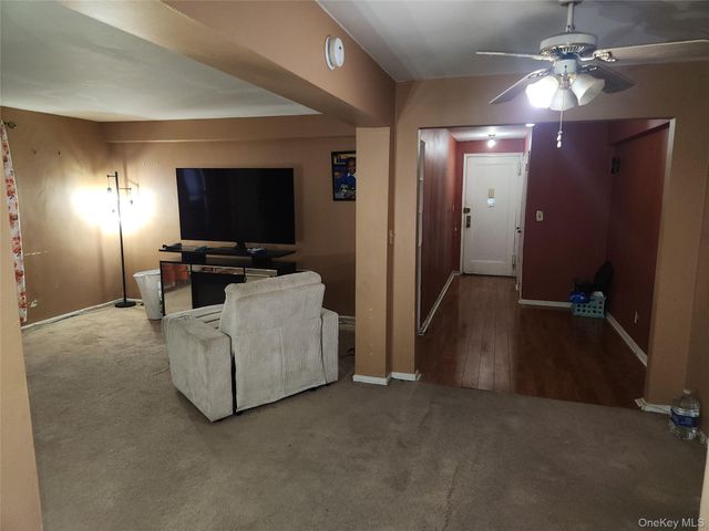 2 Fisher Drive D101, Mount Vernon, NY 10552