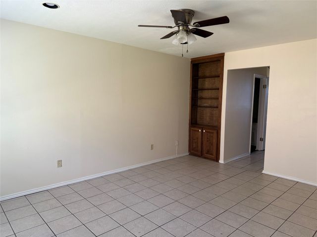 1294 Speight Avenue, Waco, TX 76706