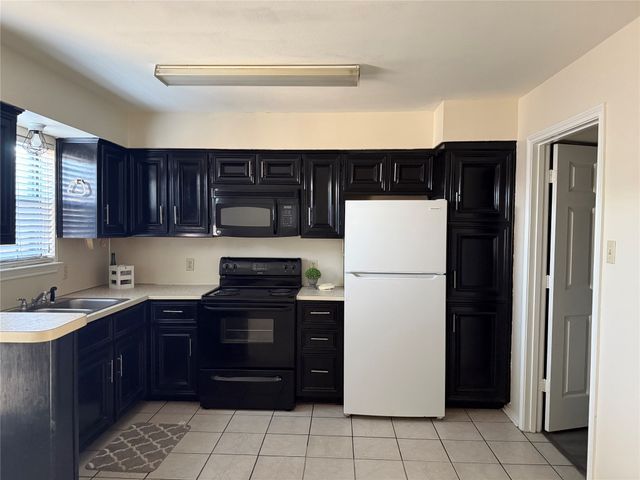 1294 Speight Avenue, Waco, TX 76706