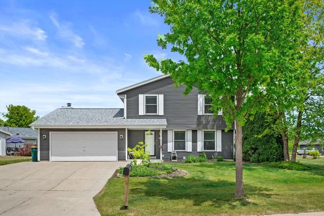 8730 S Fieldpointe DRIVE, Oak Creek, WI 53154