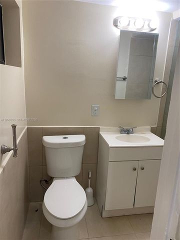 1051 SW 3rd St 3, Miami, FL 33130