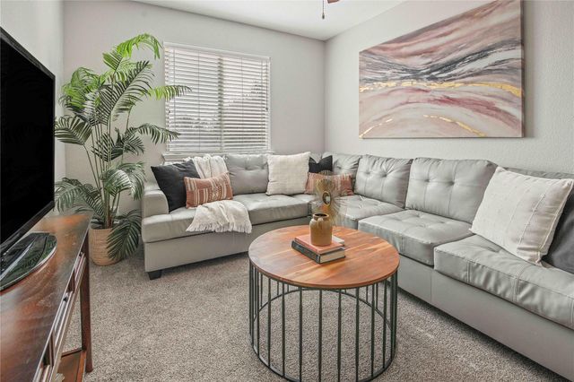 15121 Meredith LN, College Station, TX 77845