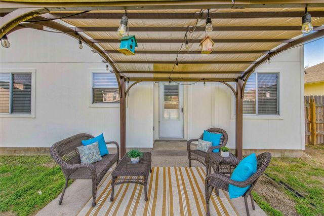 15121 Meredith LN, College Station, TX 77845