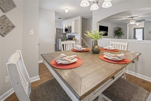 15121 Meredith LN, College Station, TX 77845