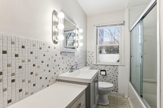 3951 Penn Avenue N, Minneapolis, MN 55412