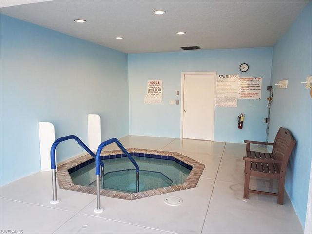 1381 N Brandywine CIR, Fort Myers, FL 33919