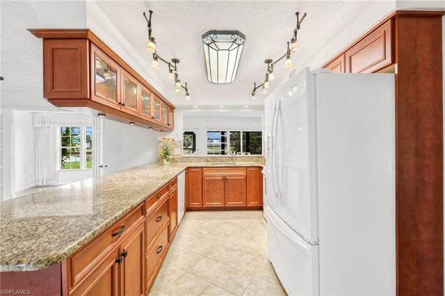1381 N Brandywine CIR, Fort Myers, FL 33919