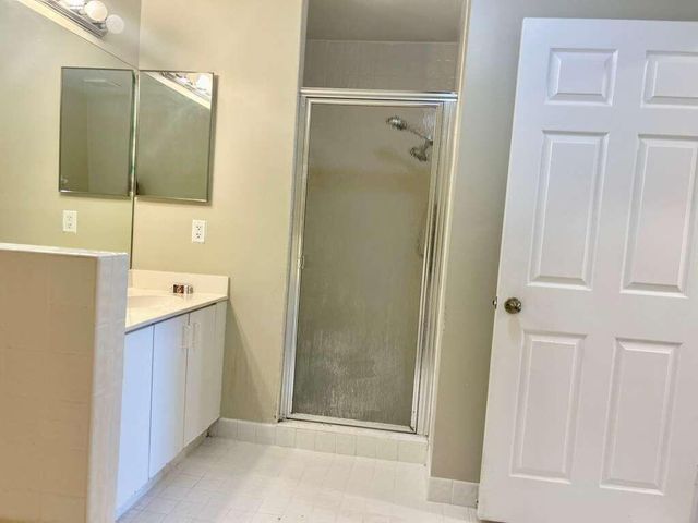 2585 NW 79th Avenue, Margate, FL 33063