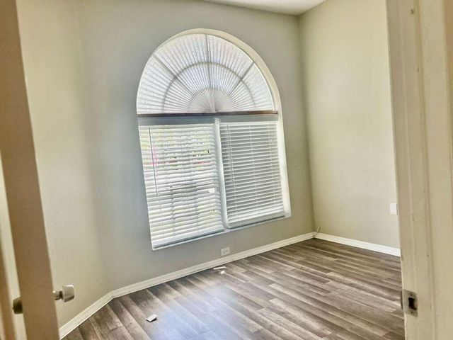 2585 NW 79th Avenue, Margate, FL 33063