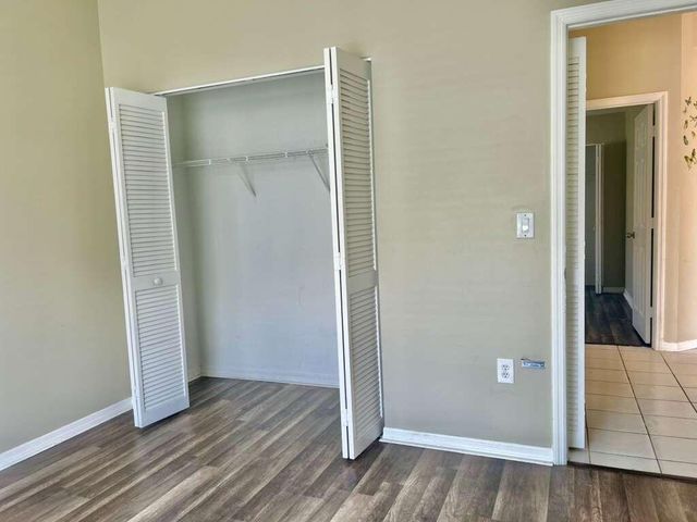 2585 NW 79th Avenue, Margate, FL 33063