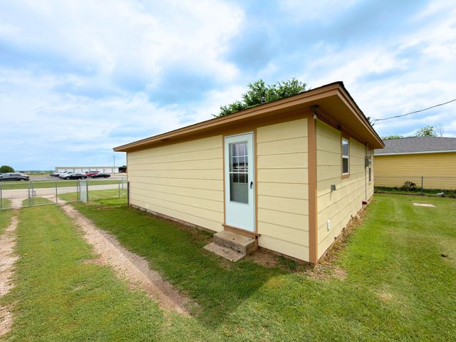 102 Ator Street, Lipan, TX 76462