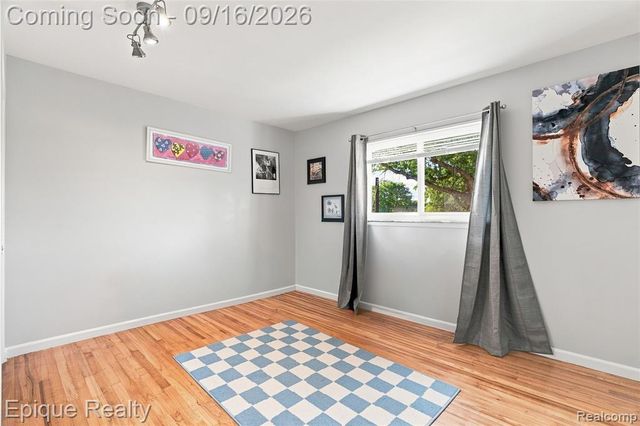 801 W Long Lake Road 7, Bloomfield Hills, MI 48302