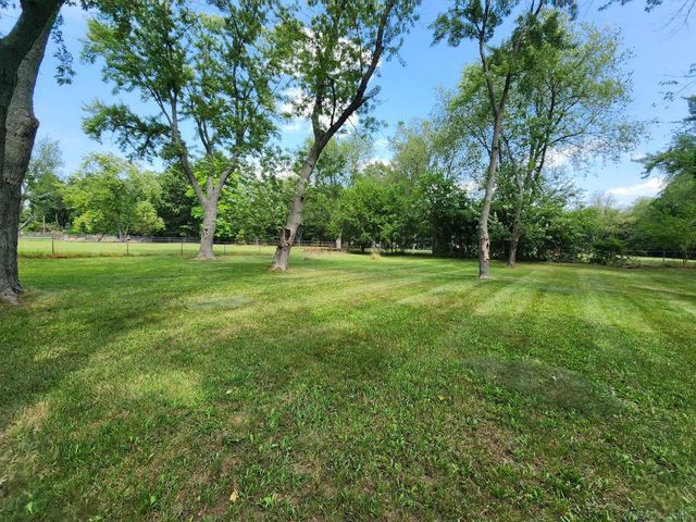 2100 Pompey Road, Waterford Twp, MI 48327