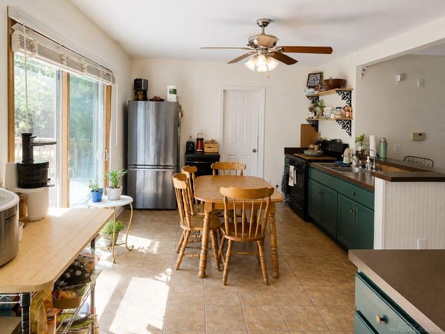 2100 Pompey Road, Waterford Twp, MI 48327