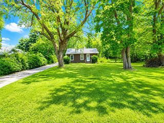 2100 Pompey Road, Waterford Twp, MI 48327