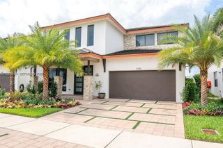 8981 NW 154th Terrace 8981, Miami Lakes, FL 33018