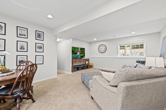 6509 147th Street W, Savage, MN 55378