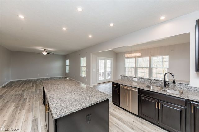 6394 Hooper Drive, Medina, OH 44256