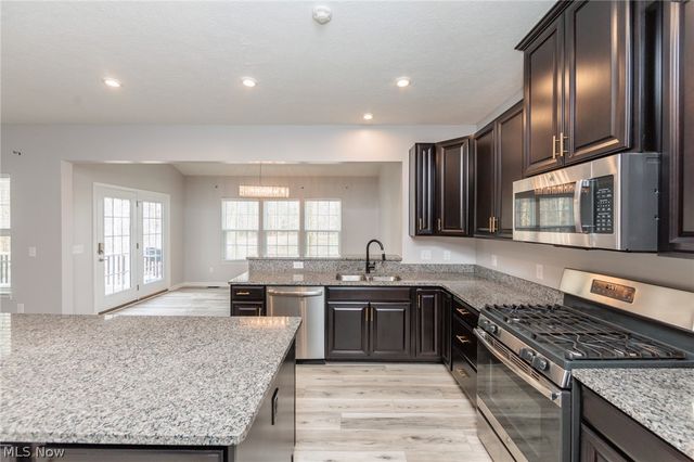 6394 Hooper Drive, Medina, OH 44256