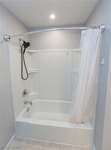 6394 Hooper Drive, Medina, OH 44256