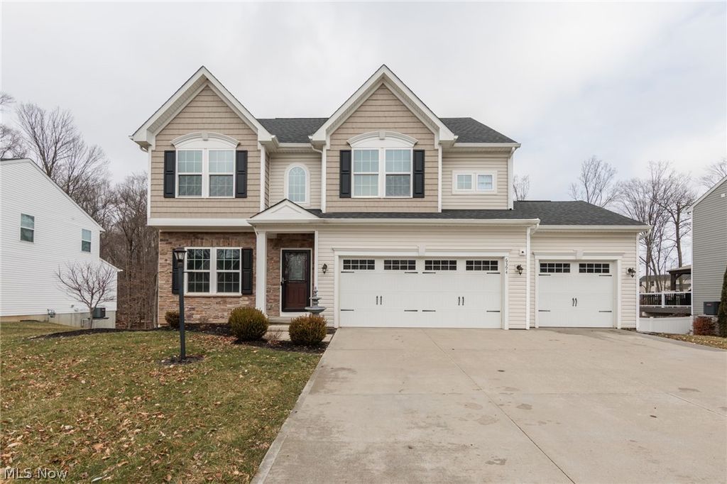6394 Hooper Drive, Medina, OH 44256