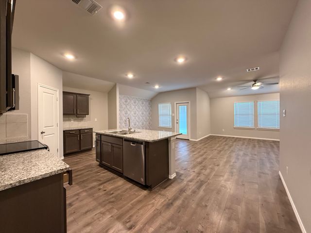727 Meadow Creek Lane, Josephine, TX 75189