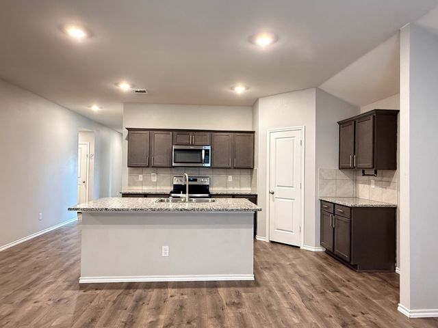 727 Meadow Creek Lane, Josephine, TX 75189