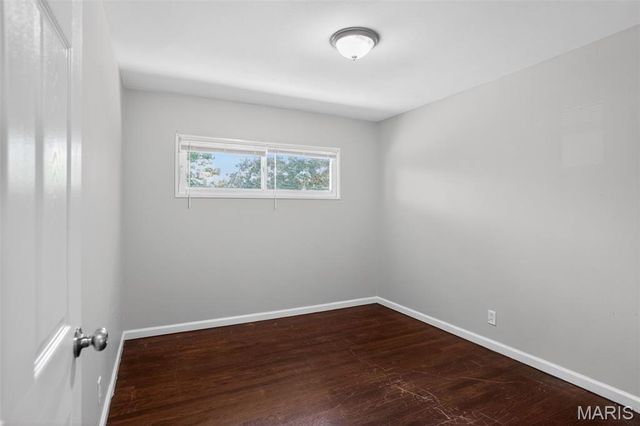 10112 Jett Drive, St Louis, MO 63136