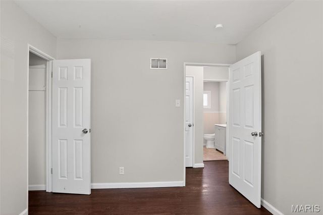 10112 Jett Drive, St Louis, MO 63136