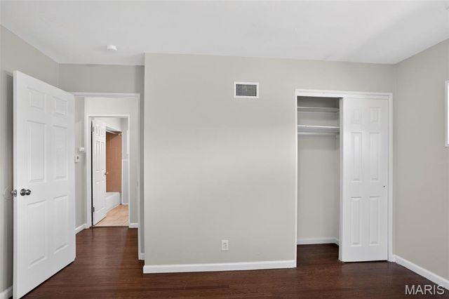 10112 Jett Drive, St Louis, MO 63136