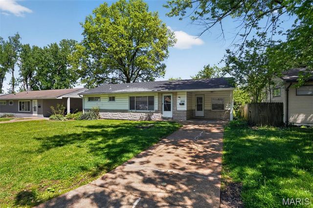 10112 Jett Drive, St Louis, MO 63136