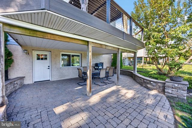 116 CENTRAL AVE, Souderton, PA 18964