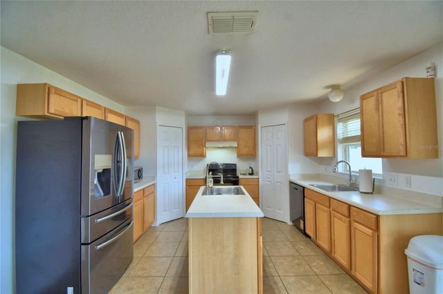 1832 ALAMBRA CIRCLE, Apopka, FL 32703