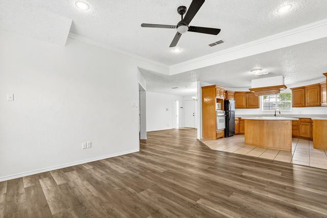 6346 9th Street, Lubbock, TX 79416
