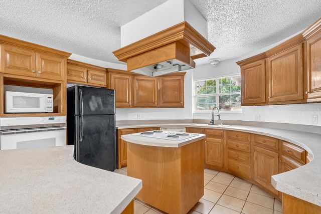 6346 9th Street, Lubbock, TX 79416
