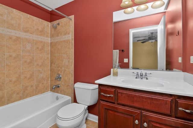 1 Crenshaw Court, Bolingbrook, IL 60490