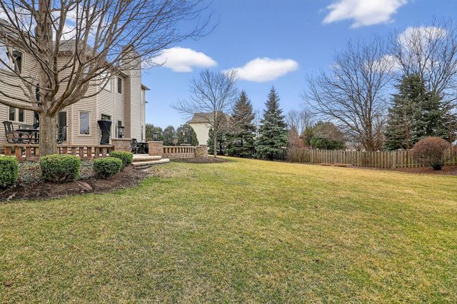 1 Crenshaw Court, Bolingbrook, IL 60490