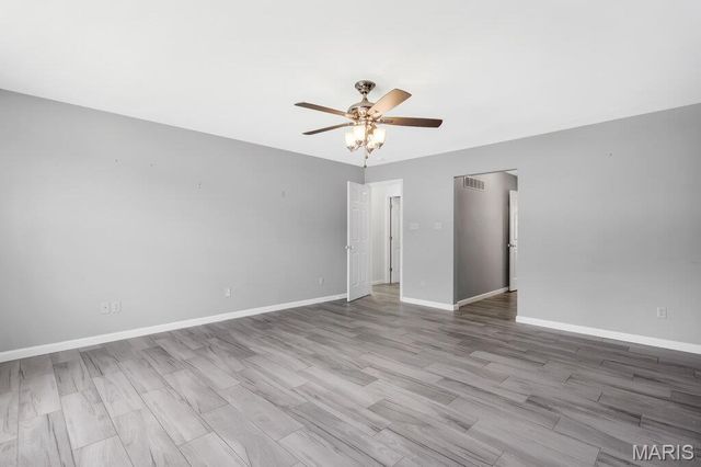 2910 Championship Boulevard, Oakville, MO 63129